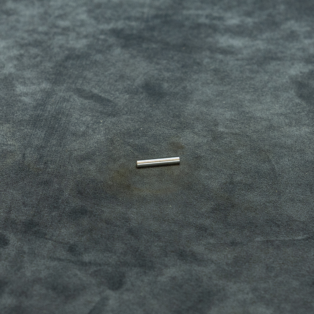 Штифт верхнего вала 1055000420 Adast